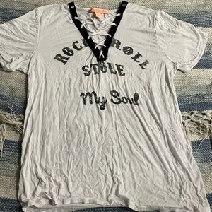 LACE UP T-shirt